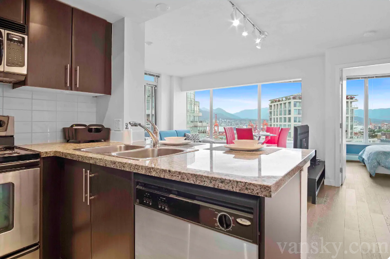 200408112401_Photo Keefer 11.png